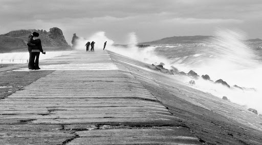 Waves_800px.jpg