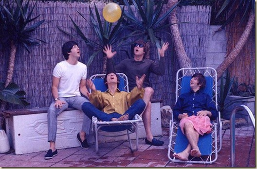 beatles-balloon_1360224i