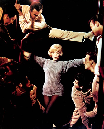 marilyn-in-sweater-lets-make-love