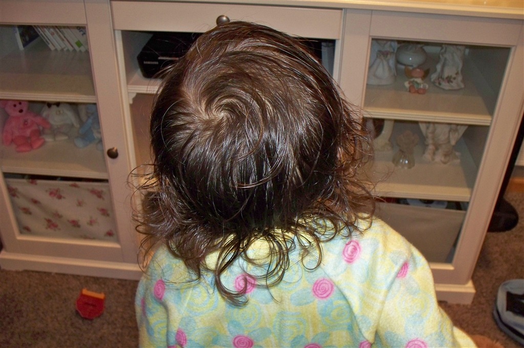 [Curly-cues_0002[3].jpg]