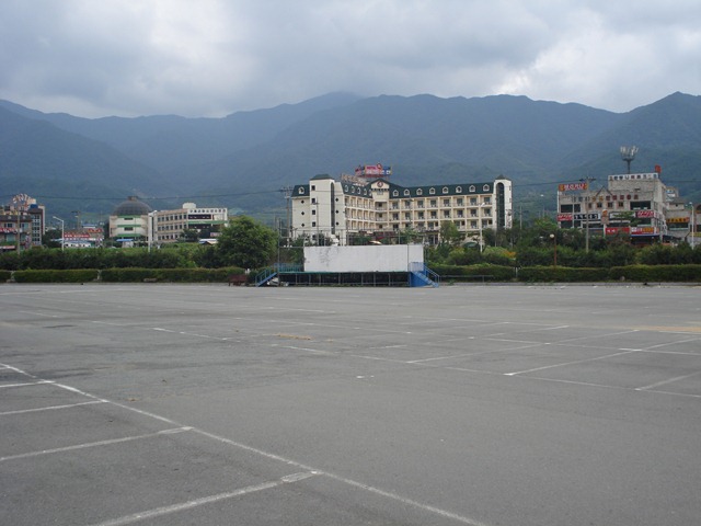 [DSC061973.jpg]