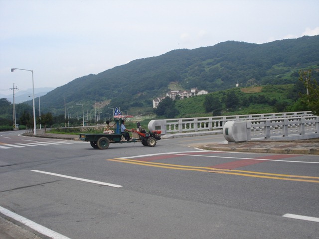 [DSC062303.jpg]
