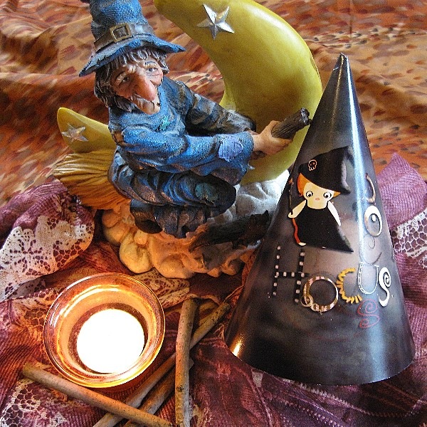 [Partyhat1_matida[3].jpg]