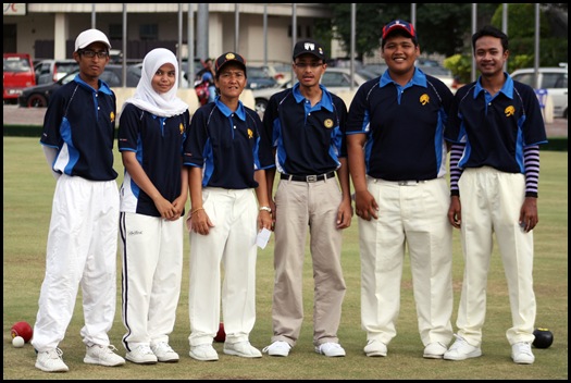 adeeb, bella, kak al, aku, kahfi n faizal.