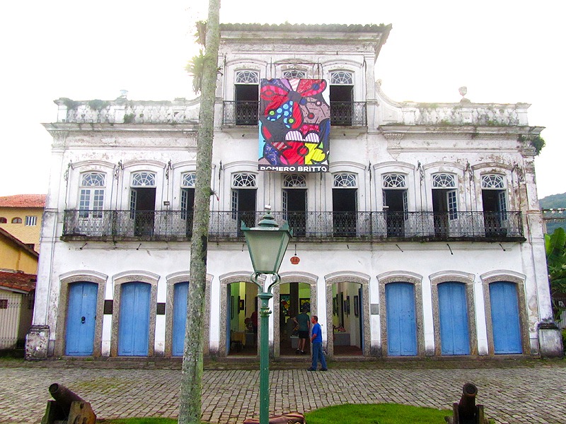 [britto8[5].jpg]