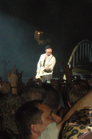 [U2 & Toy Story 034[3].jpg]
