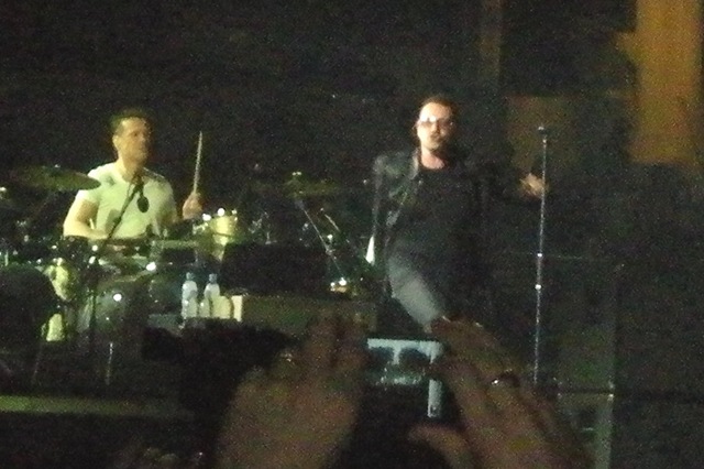[U2 & Toy Story 017[4].jpg]