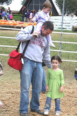 [Pumpkin Patch 09 018[3].jpg]