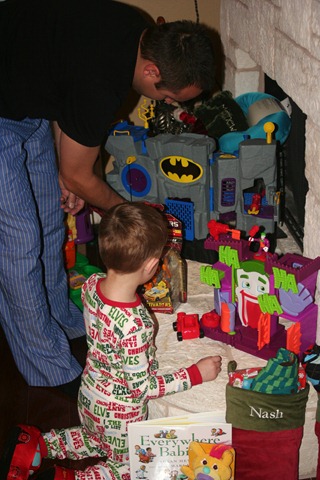 [SlickpawsChristmas2010179.jpg]