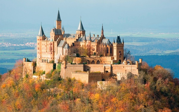 [Hohenzollern Castle[1].jpg]