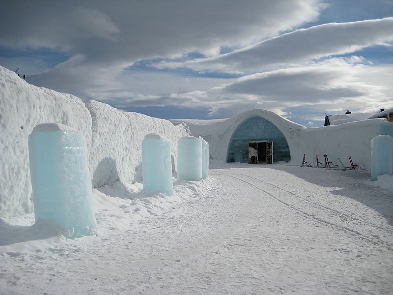 [ice-hotel-jukkasjarvi-1[4].jpg]