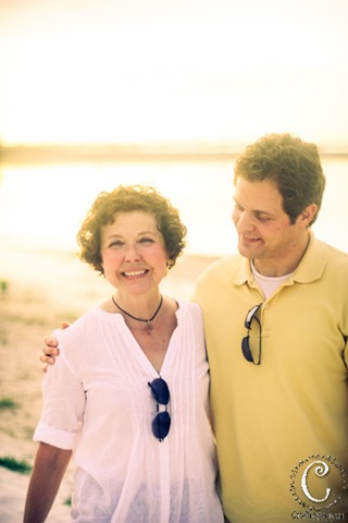 [Dylan & mom-15[7].jpg]