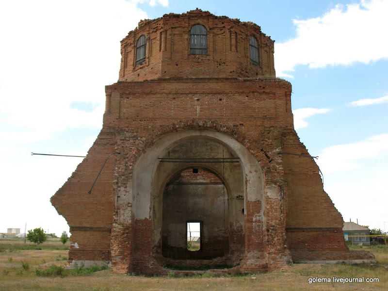 Село Дергачи. Церковь Архангела Михаила. 