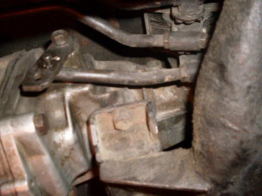 Where does the speedo cable go on Muncie M21 Team Camaro Tech