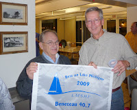 Fall Fleet Fling and skippers' meeting / La Tempete skpper Tom Weber receiving 3rd place for Best 40.7