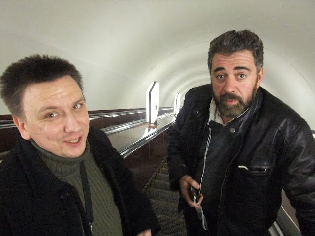 Ruslan & Vadim join me for an escalator ride