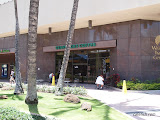 スターバックスコーヒー ワイキキ・トレード・センター店の詳細情報はこちら↓
http://cafetish.com/2010/05/starbucks-waikiki-trade-center/