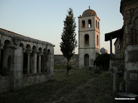 Monasterio de xxx en las ruinas de Apolonia.