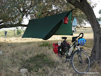 Otro campamento mas, esta vez, con vecinos autocaravaneros franceses.