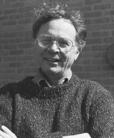 Wallace Broecker outside of the Lamont-Doherty Earth Observatory in 1990 