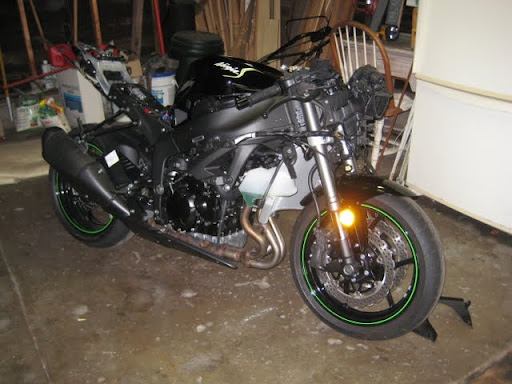 Kawasaki Ninja Zx6r Monster Edition. Checking in my ZX6R 09 Monster