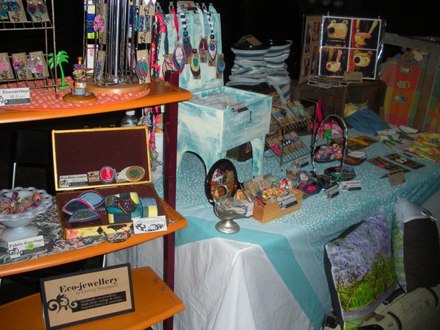 [june market 2010 011[7].jpg]