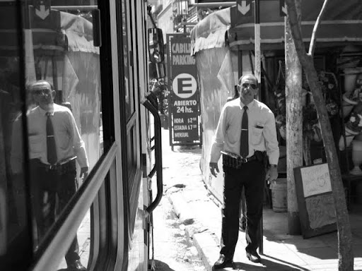 The Emotional Argentines Photo bus%20dispatcher%20lo The Emotional Argentines