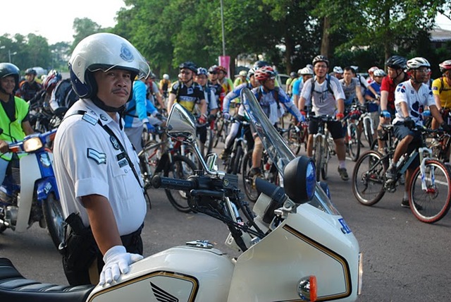 [Pak Tam[8].jpg]