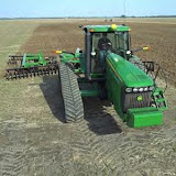 JohnDeere8520T_1.jpg