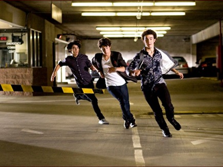 http://lh3.ggpht.com/_NeNaQCQaOU0/SYKJ45vp_-I/AAAAAAAAZB0/3glyIJ2n3nM/Jonas%5B5%5D.jpg