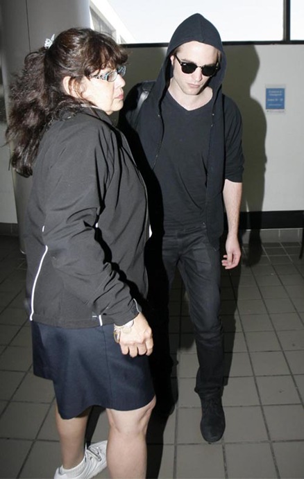 [robert-pattinson-couver-4109-8[4].jpg]