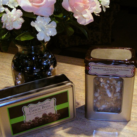 [Clearance Tins of Goodies[7].jpg]