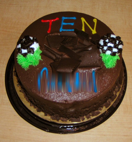 [Birthday Decorations 4 cake[3].jpg]