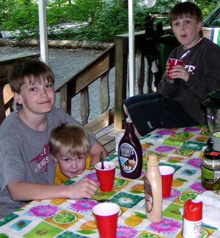 [ice cream on the porch[3].jpg]