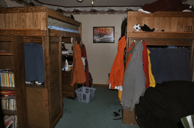 [Room 2 Before[3].jpg]