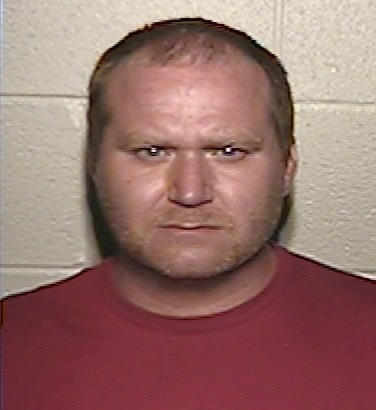 [Eric Stahler photo from aggravated robbery arrest at Gas America from 1-30-10[6].jpg]