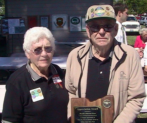 [Marietta and Merrill Geyer honored at Dredge Day from 9-18-09[5].jpg]