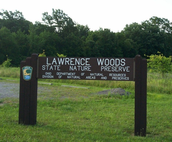 [Lawrence Woods Nature Preserve sign 9-09[5].jpg]