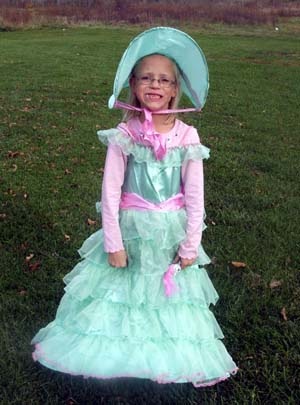 [Beggars Night - Grace as Southern Belle[3].jpg]