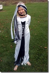 Beggars Night - Hayli as Skeleton Bride