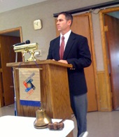 Henry Stolly at Rotary 11-30-09