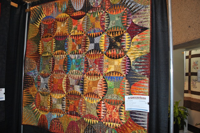 [Quilts in the Gardens 2011 043[3].jpg]