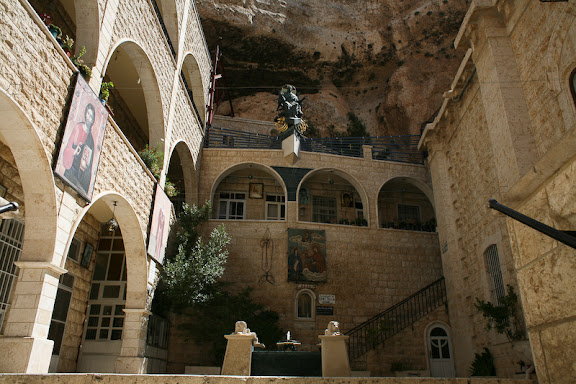  Maaloula to Fudo