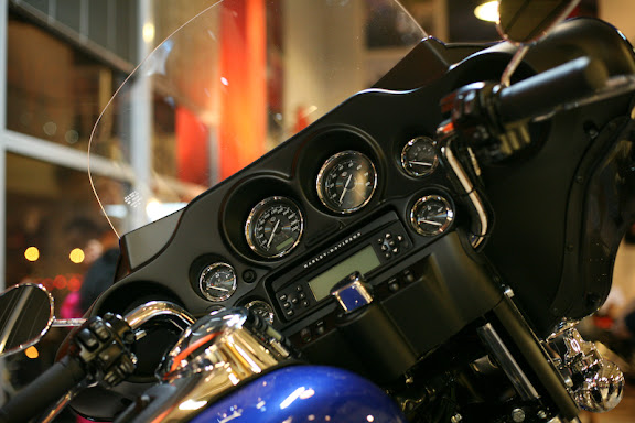 juxtapoza_091105201251.jpg