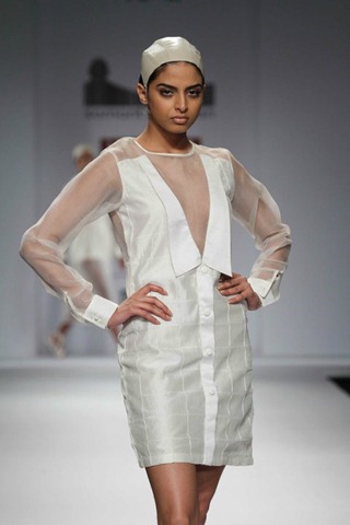 [IFW SS 2011  collection by Samant Chauhan's 4[6].jpg]