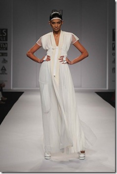 WIFW SS 2011  collection by -Alpana & Neeraj16