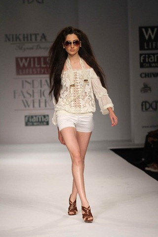 [WIFW SS 2011 collection by  Nikhita 1[4].jpg]