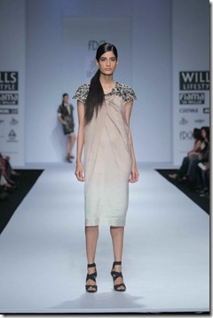 WIFW SS 2011 collection by Vineet Bahl (20)