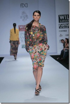 WIFW SS 2011 collection by Vineet Bahl (4)