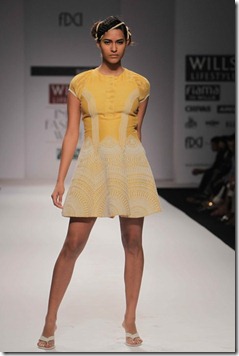 WIFW SS 2011  collection by Manish Gupta (3)
